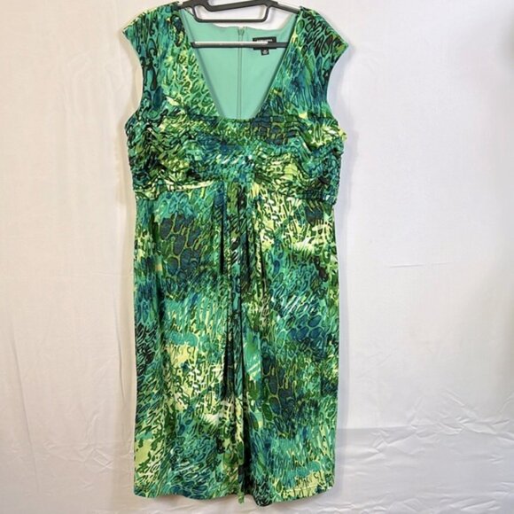 Adrianna Papell Green and Blue Print Dress Size 16W Lined Sleeveless Like New - Picture 1 of 6